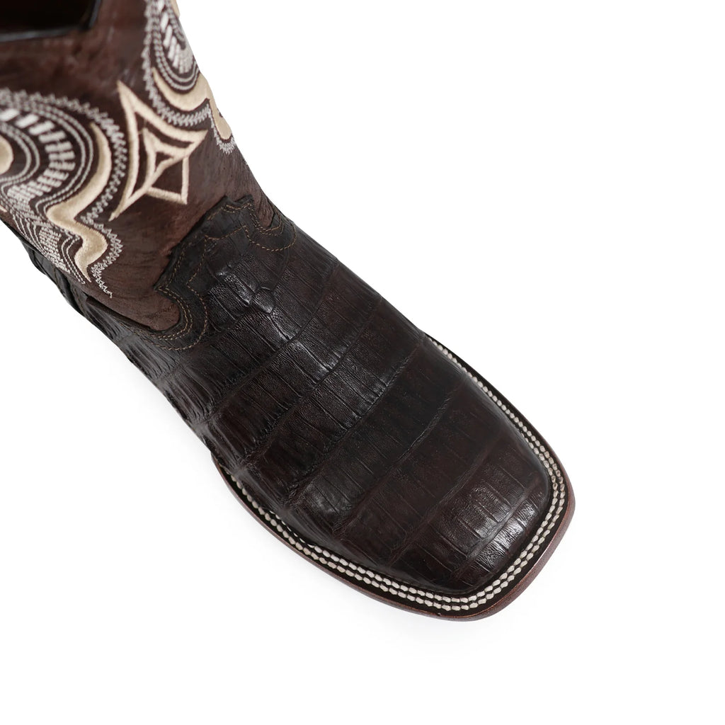 Cocodrilo Cola Cafe, Horma Bulldog