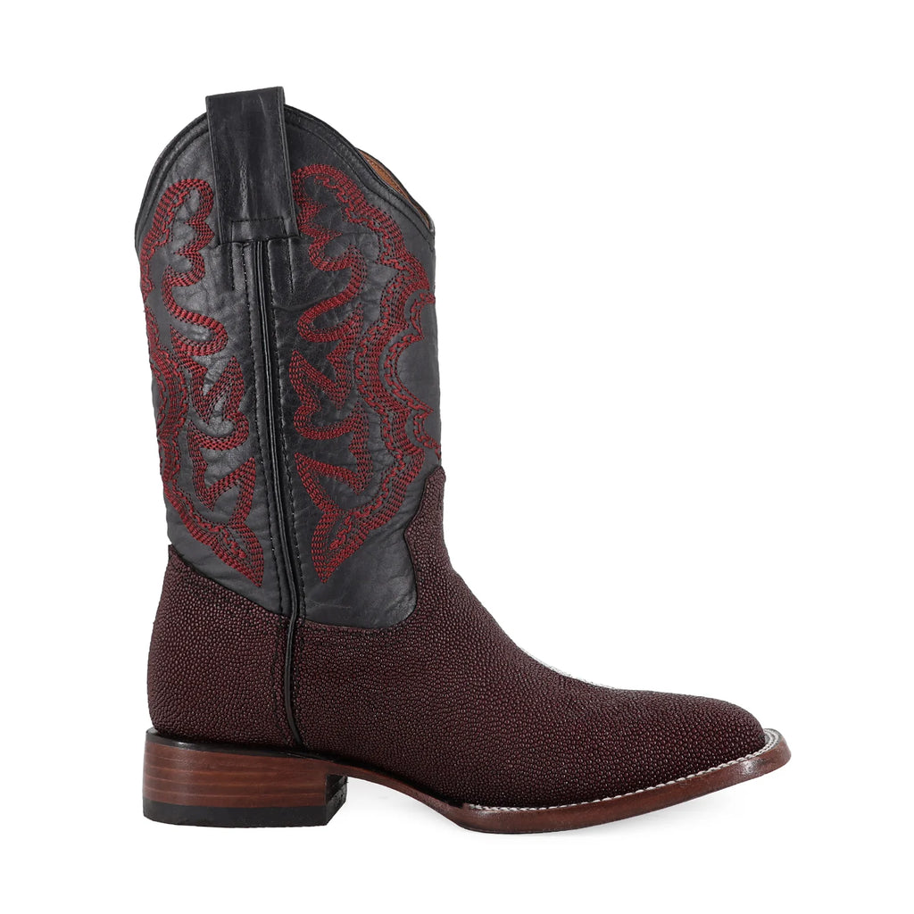 Mantarraya Macho Vino, Horma Bulldog