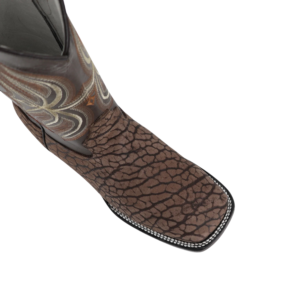Cuello de Toro Arena, Horma Bulldog