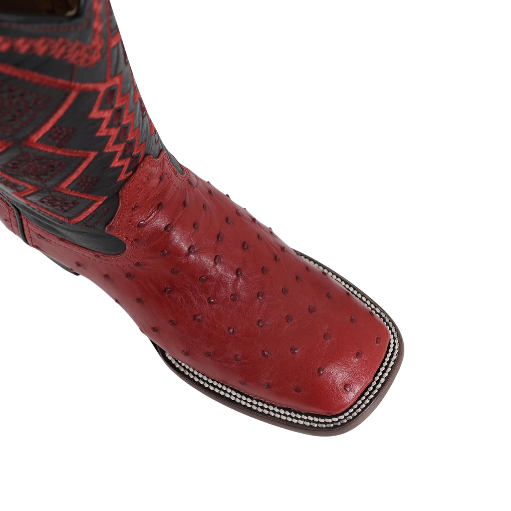 Avestruz Rojo, Horma Bulldog