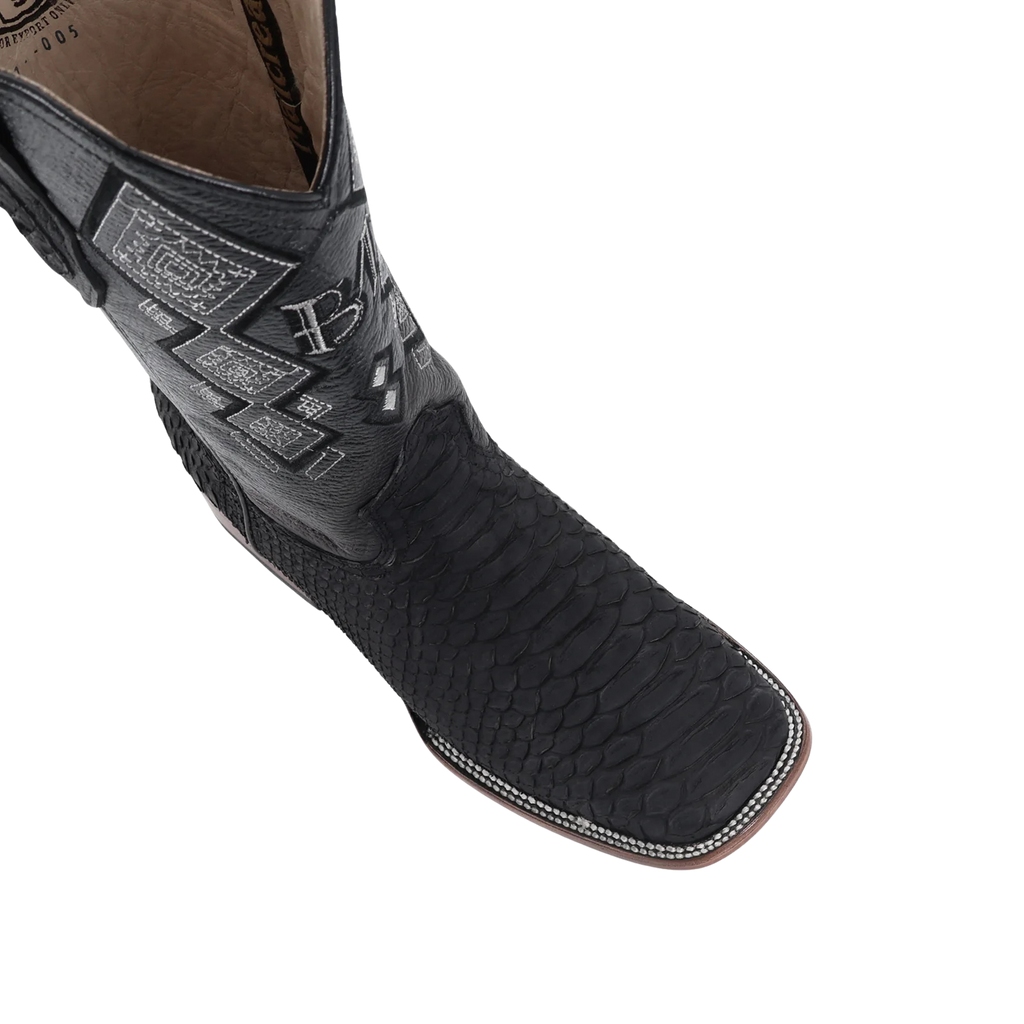 Piton Nobuck Negro, Horma Bulldog