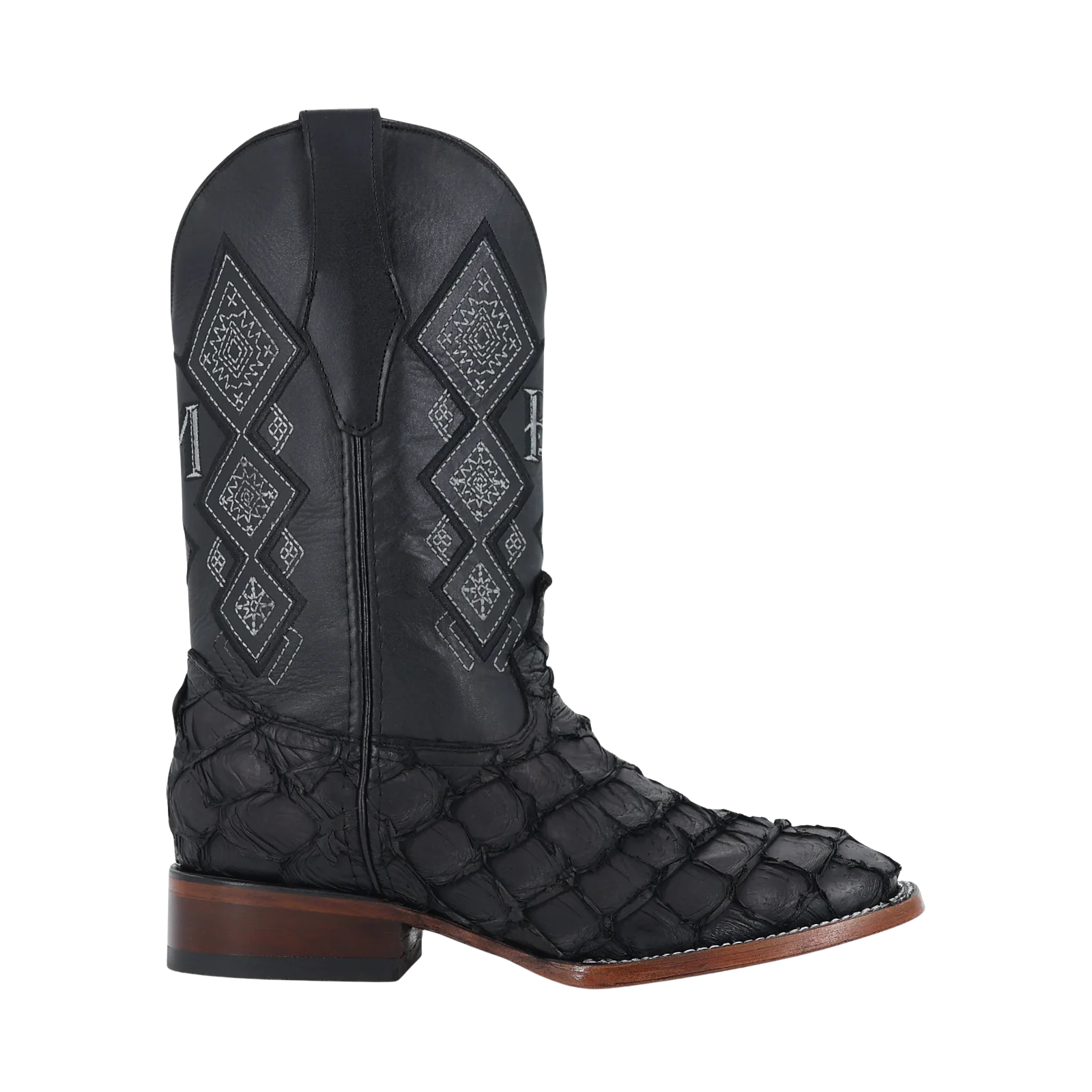 Pescado Pirarucu Nobuck Negro, Horma Bulldog