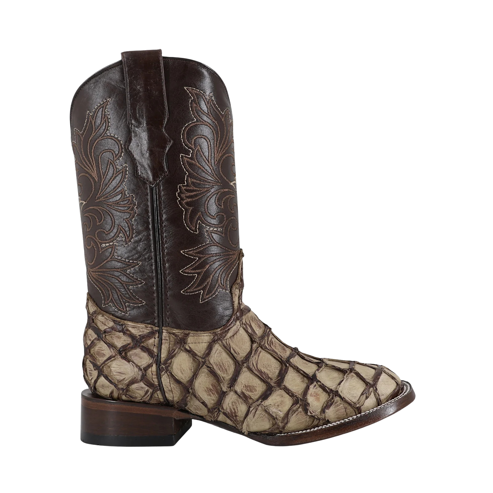 Pescado Pirarucu Mink, Horma Bulldog