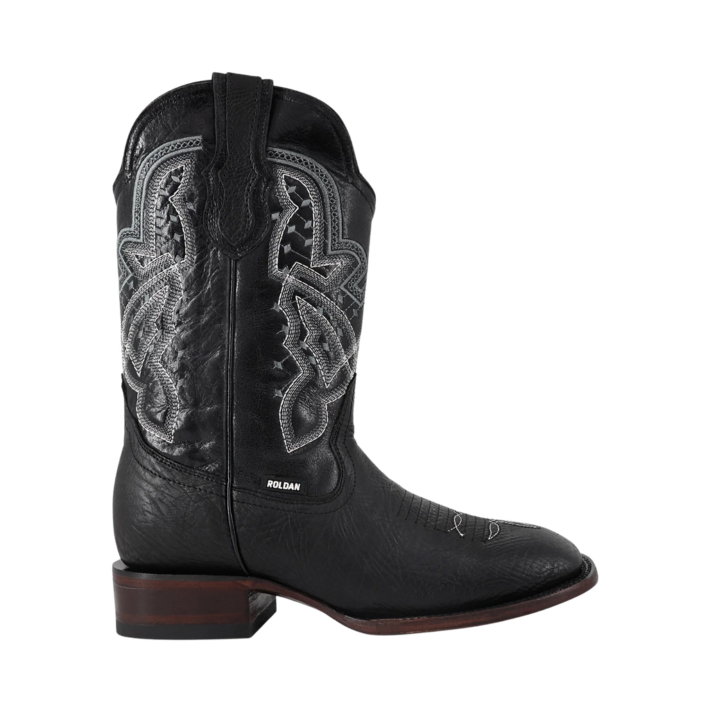 Buffalo Negro, Horma Bulldog